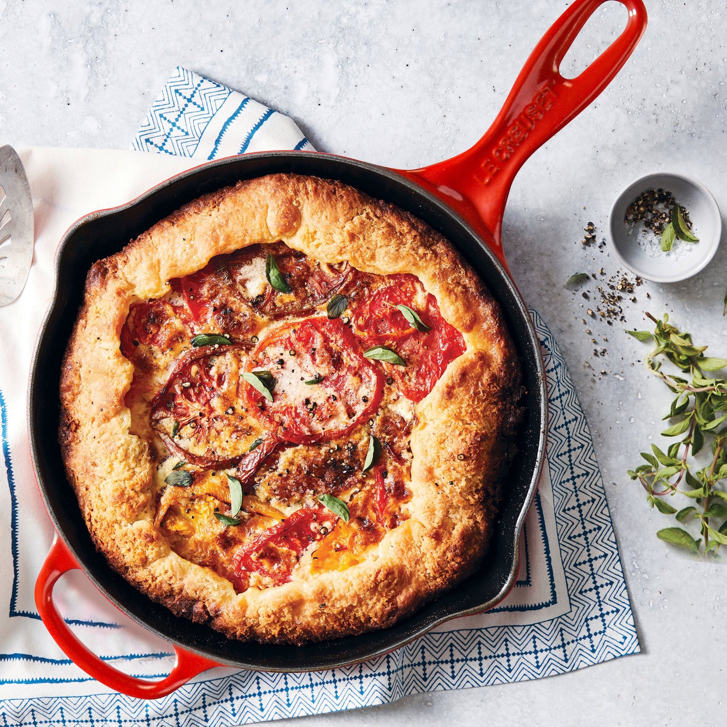 Signature Cast Iron 10.25-inch Cerise Skillet