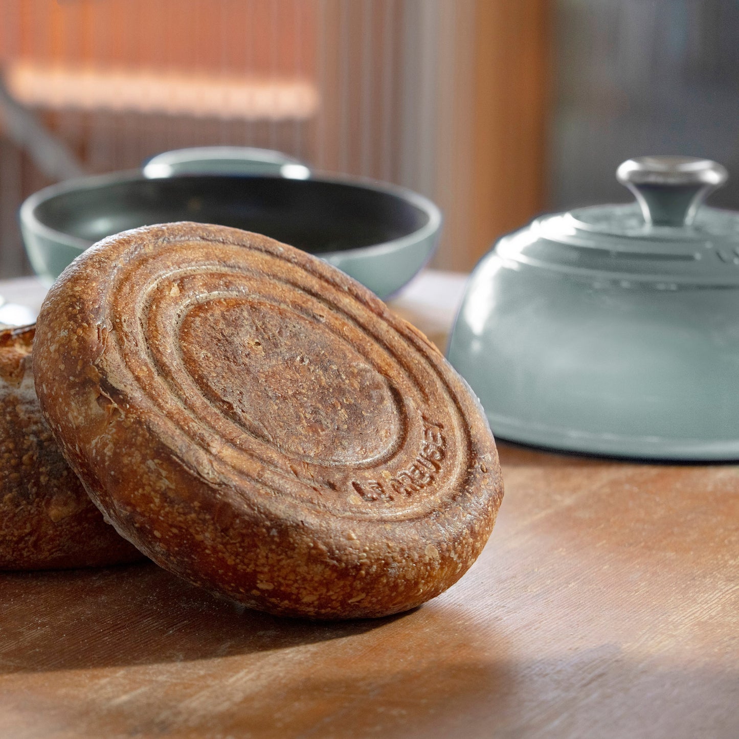 Signature Cast Iron 9.5-inch Sea Salt Bread Oven