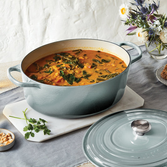 Signature Cast Iron 6.75-quart Sea Salt Oval Dutch Oven