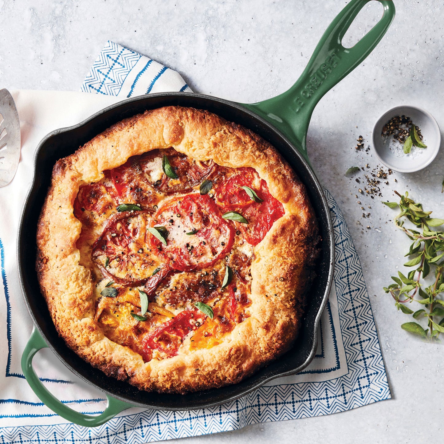 Signature Cast Iron 9-inch Artichaut Skillet