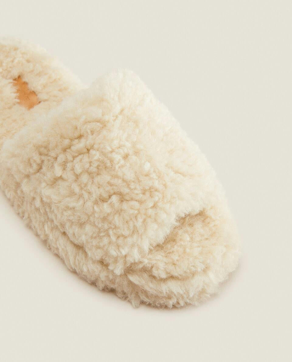 FAUX FUR PLATFORM SLIDER SLIPPERS
