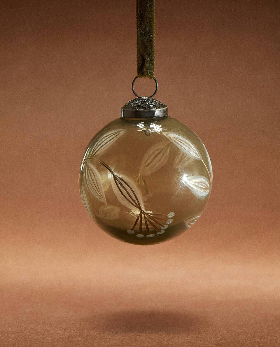 CHRISTMAS GLASS BAUBLE WITH LEAVES DECORATION