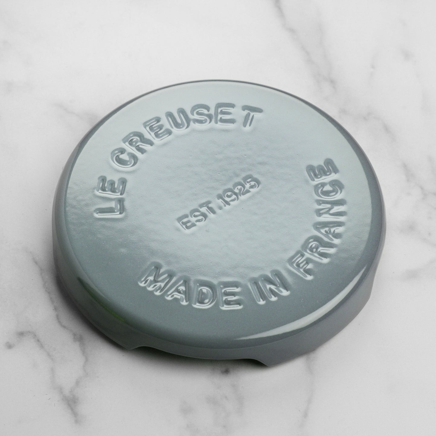 Signature Cast Iron 8.8-inch Sea Salt Round Trivet