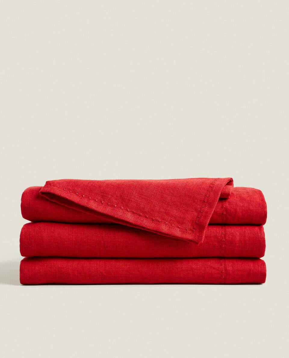 EMBROIDERED LINEN CHRISTMAS TABLECLOTH