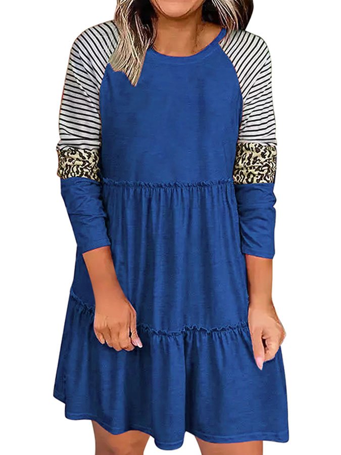 Robe à volants et col ras du cou à manches longues