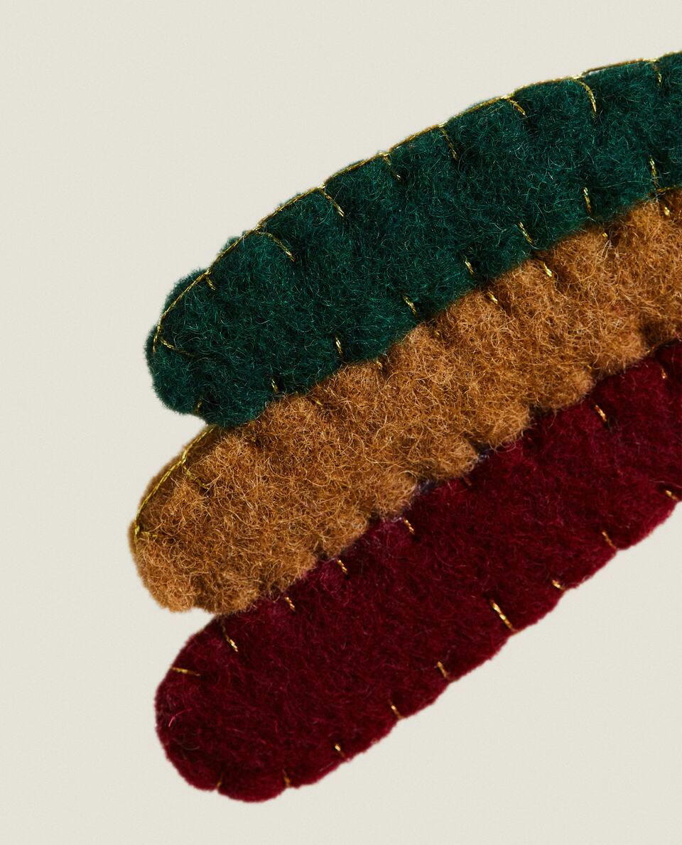 FELT STAR CHRISTMAS DECORATION