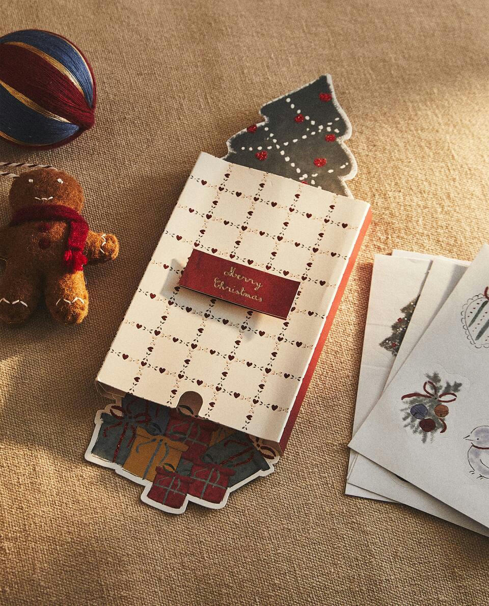 CHILDREN’S CHRISTMAS MOBILE