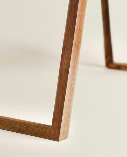 FOLDABLE TRAY WITH HANDLES