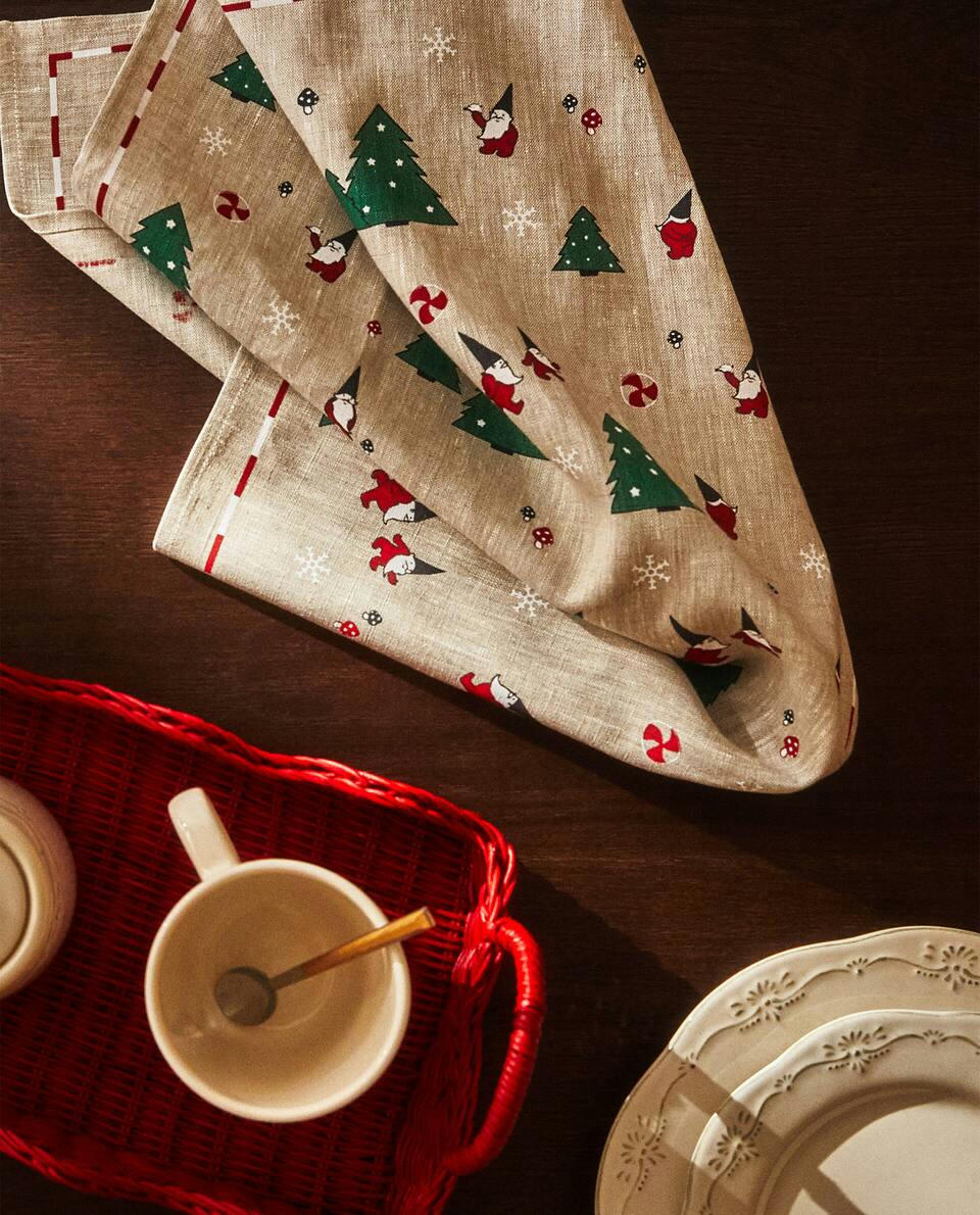 LINEN TEA TOWEL WITH CHRISTMAS TREES