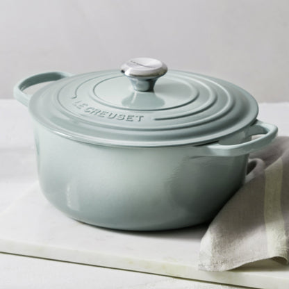 Signature Cast Iron 5.5-quart Sea Salt Round Dutch Oven