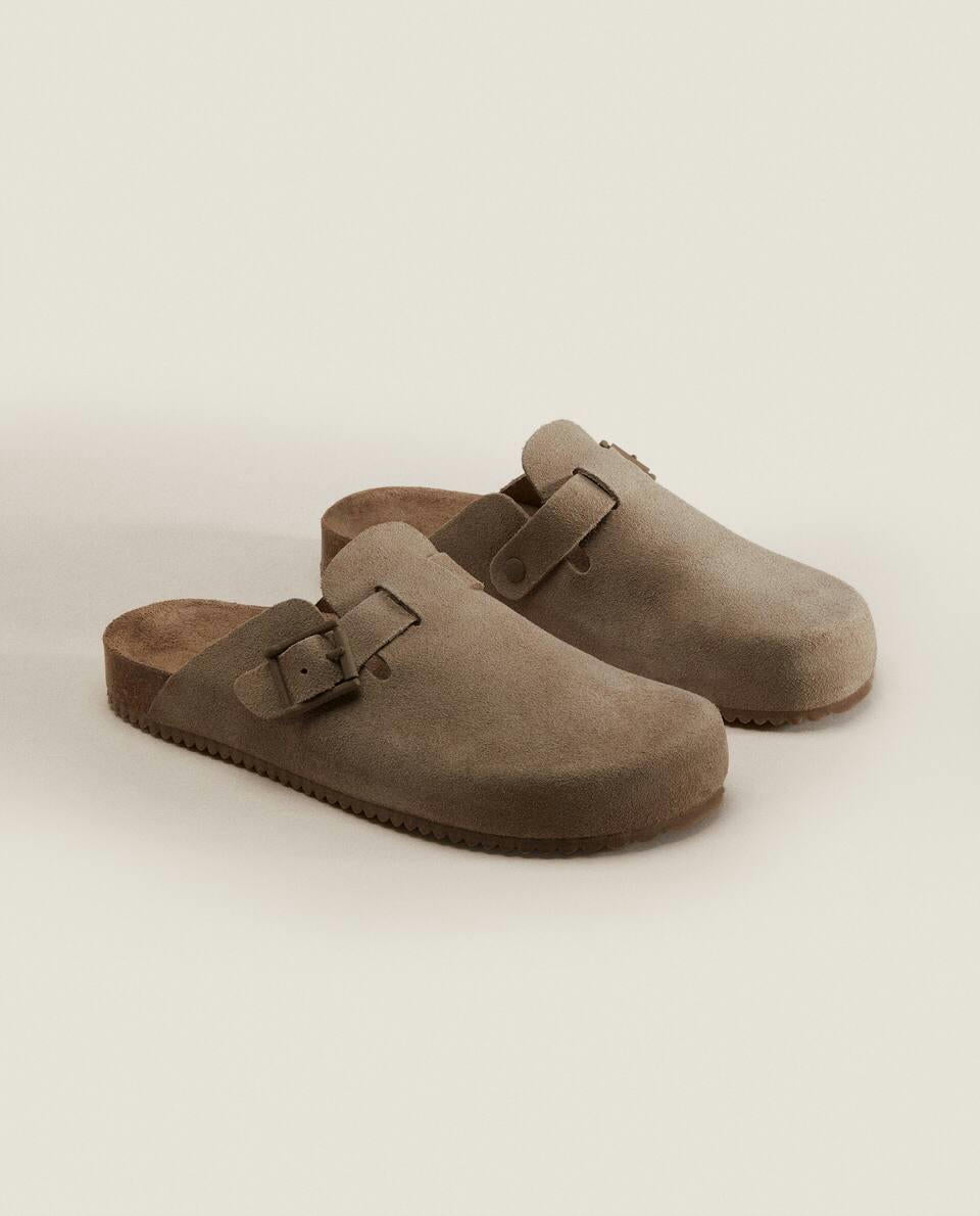 LEATHER CLOGS WITH BUCKLE