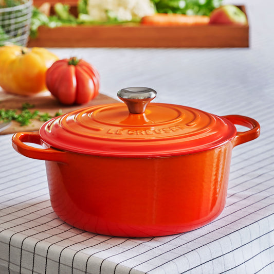 Signature Cast Iron 2-quart Flame Round Dutch Oven