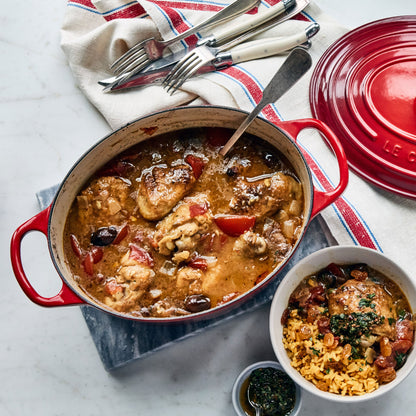 Signature Cast Iron 2.75-quart Cerise Oval Dutch Oven