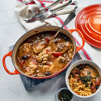 Signature Cast Iron 9.5-quart Flame Oval Dutch Oven