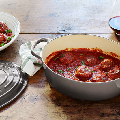 Signature Cast Iron 9.5-quart Oyster Oval Dutch Oven