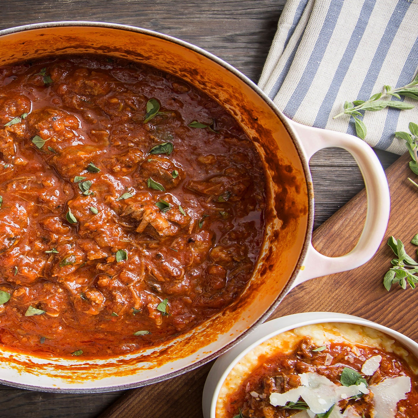 Signature Cast Iron 5-quart Meringue Oval Dutch Oven