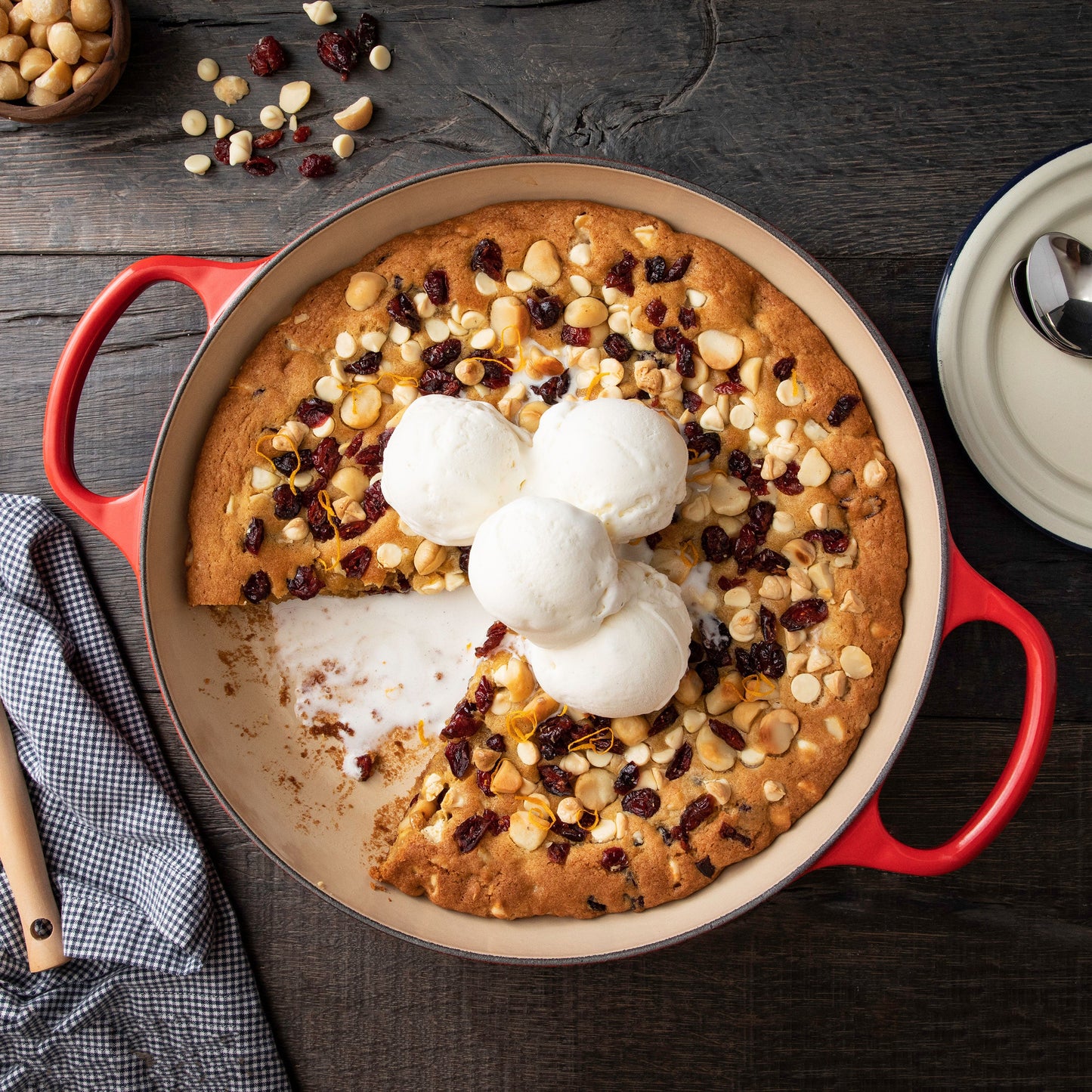 Signature Cast Iron 5-quart Cerise Braiser