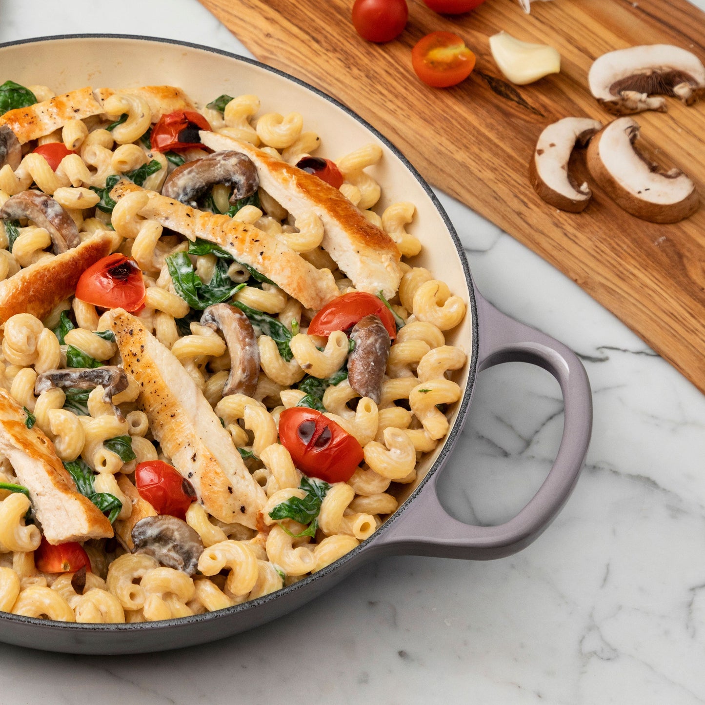 Signature Cast Iron 3.5-quart Oyster Braiser