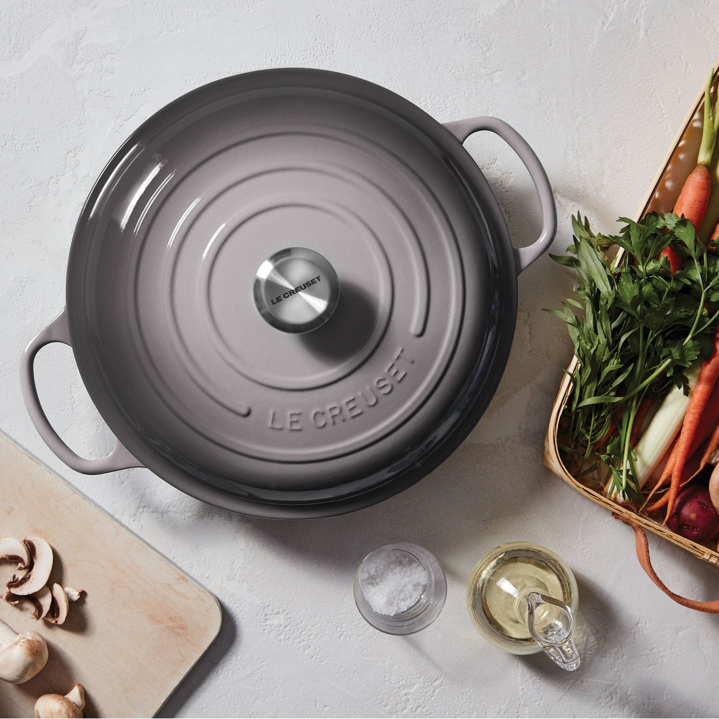 Signature Cast Iron 3.5-quart Oyster Braiser