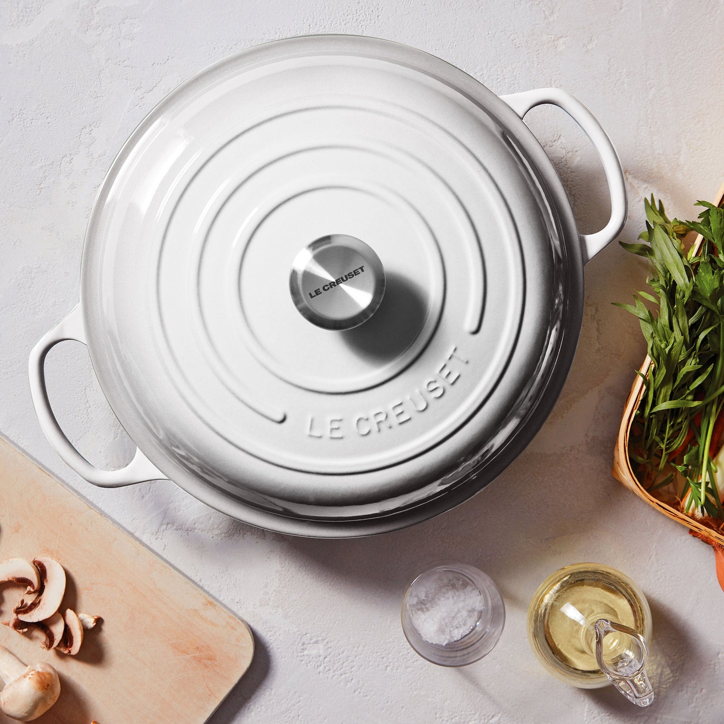 Signature Cast Iron 3.5-quart White Braiser