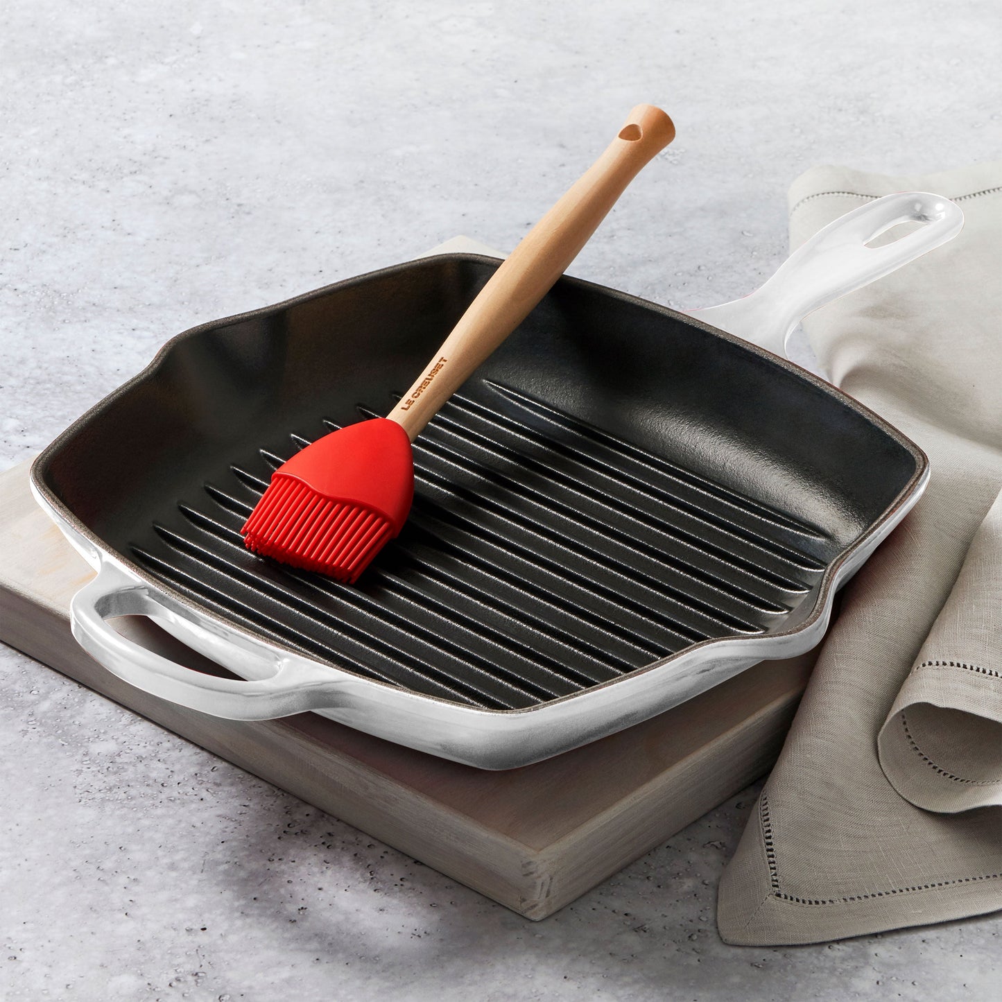 Signature Cast Iron 10.25-inch White Square Grill Pan