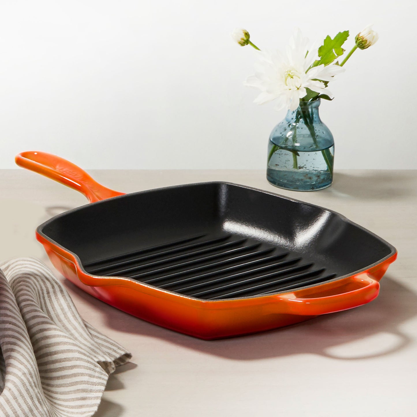 Signature Cast Iron 10.25-inch Flame Square Grill Pan