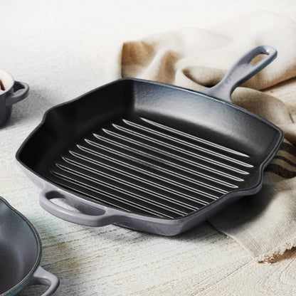 Signature Cast Iron 10.25-inch Oyster Square Grill Pan