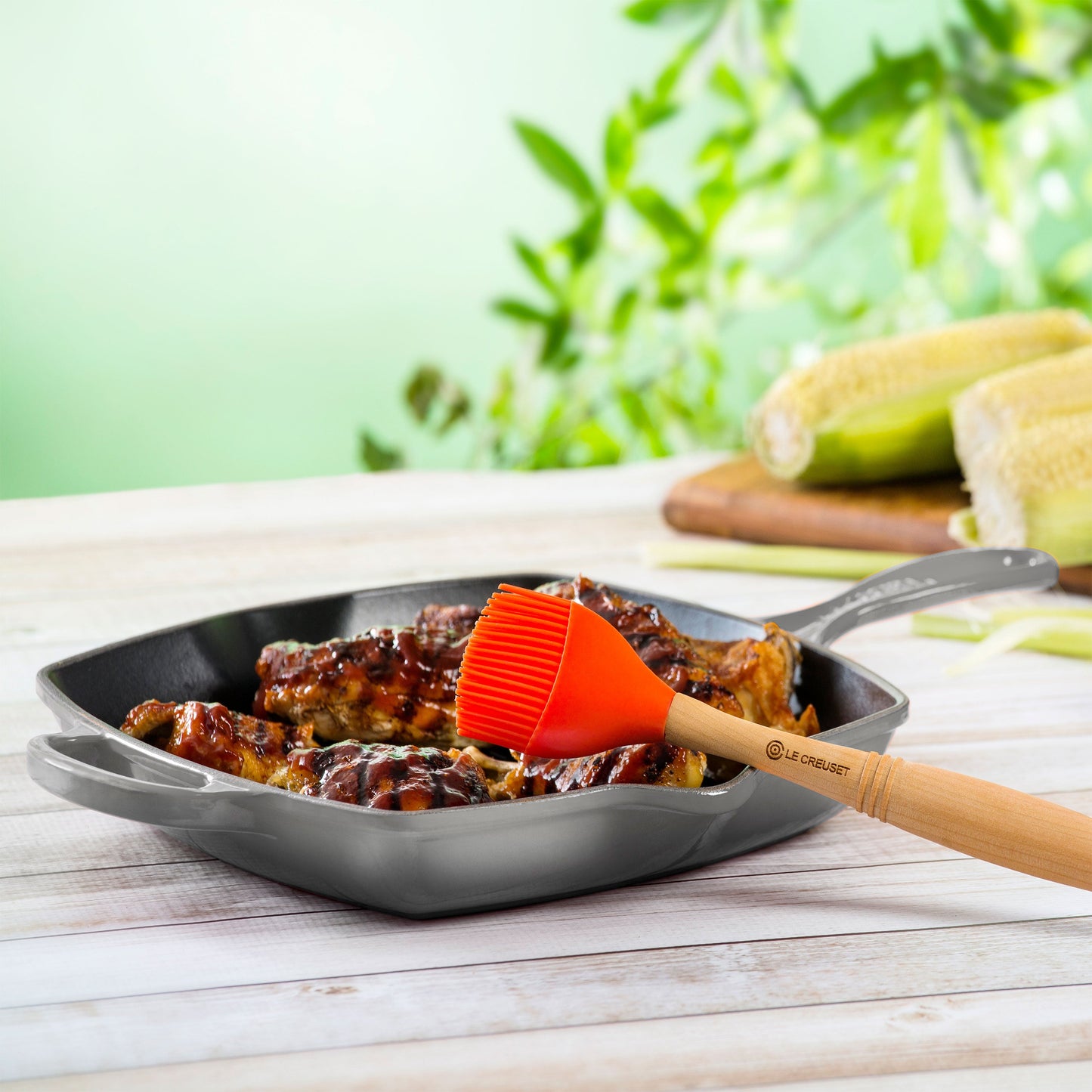 Signature Cast Iron 10.25-inch Oyster Square Grill Pan