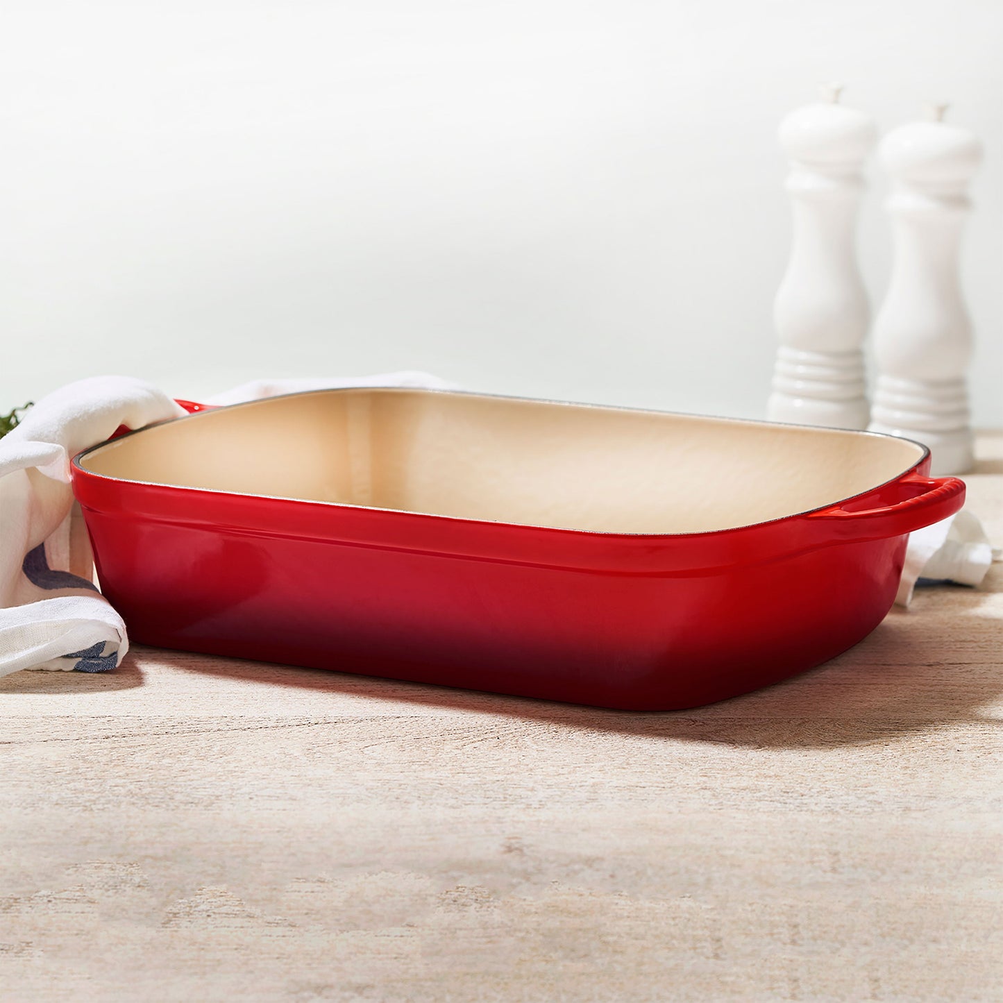 Signature Cast Iron 12.75-inch x 9.75-inch Cerise Roasting Pan