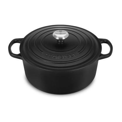 Signature Cast Iron 7.25-quart Licorice Round Dutch Oven