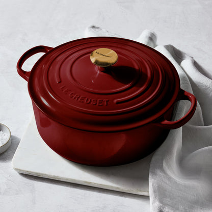 Signature Cast Iron 5.5-quart Rhone Round Dutch Oven