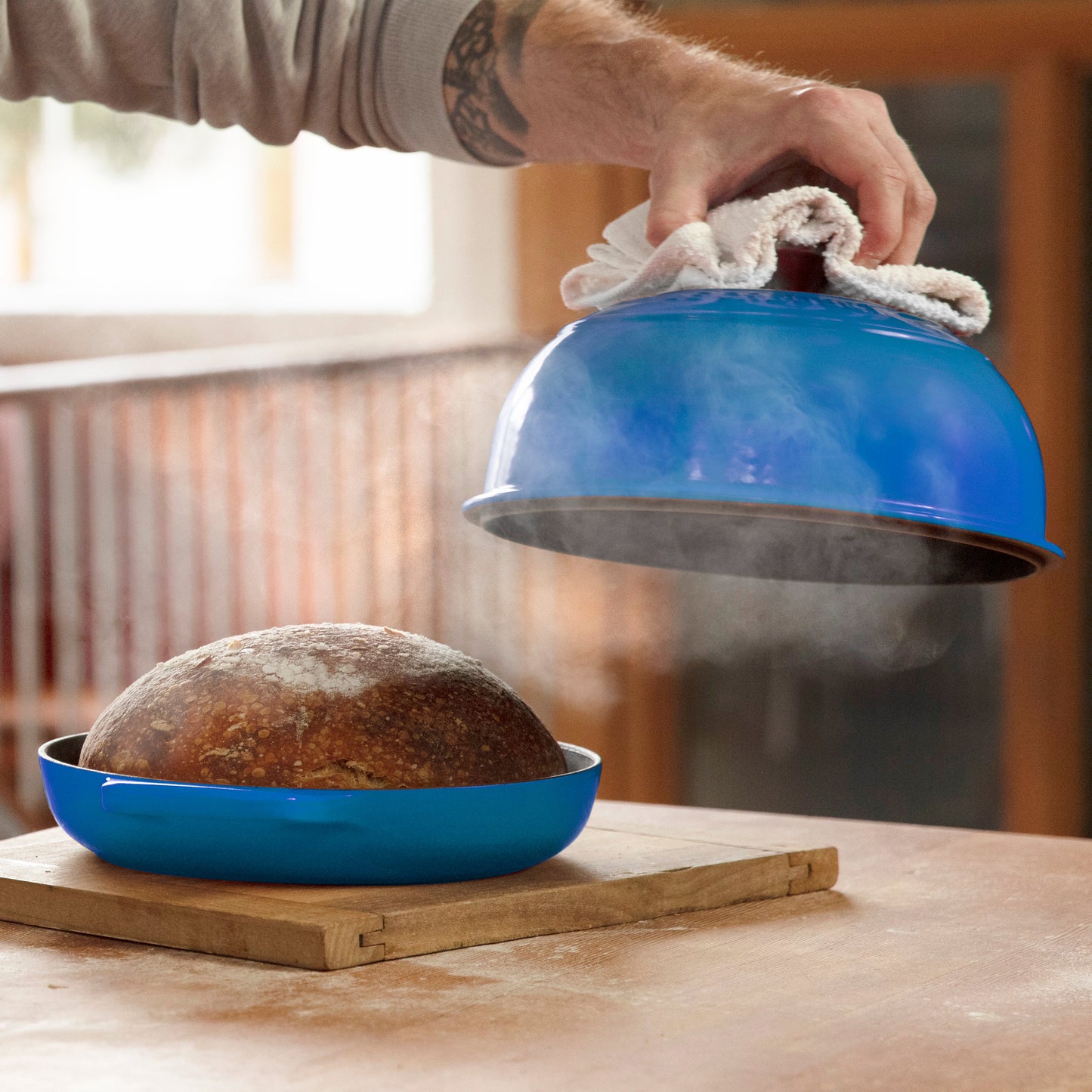 Signature Cast Iron 9.5-inch Marseille Bread Oven