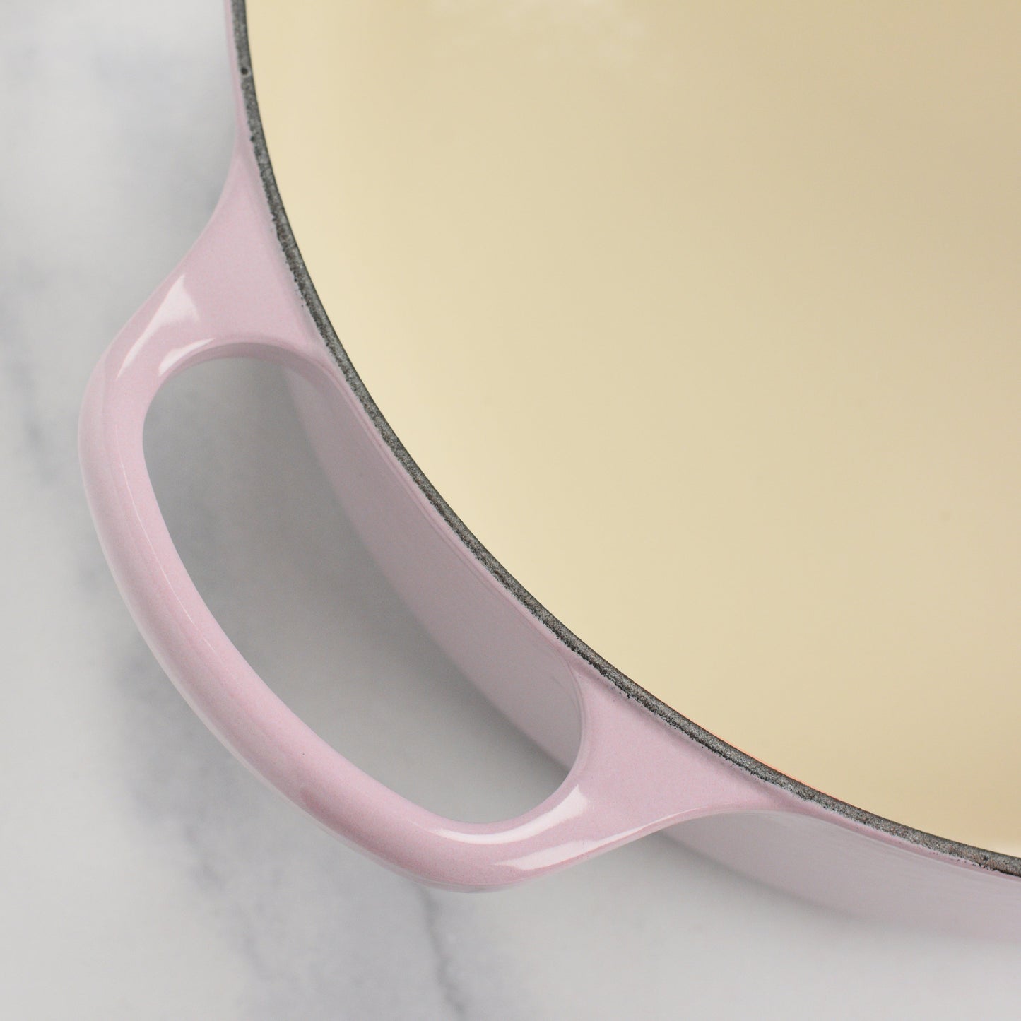 Signature Cast Iron 6.75-quart Shallot Round Wide Dutch Oven with Copper Knob