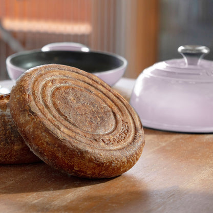 Signature Cast Iron 9.5-inch Shallot Bread Oven