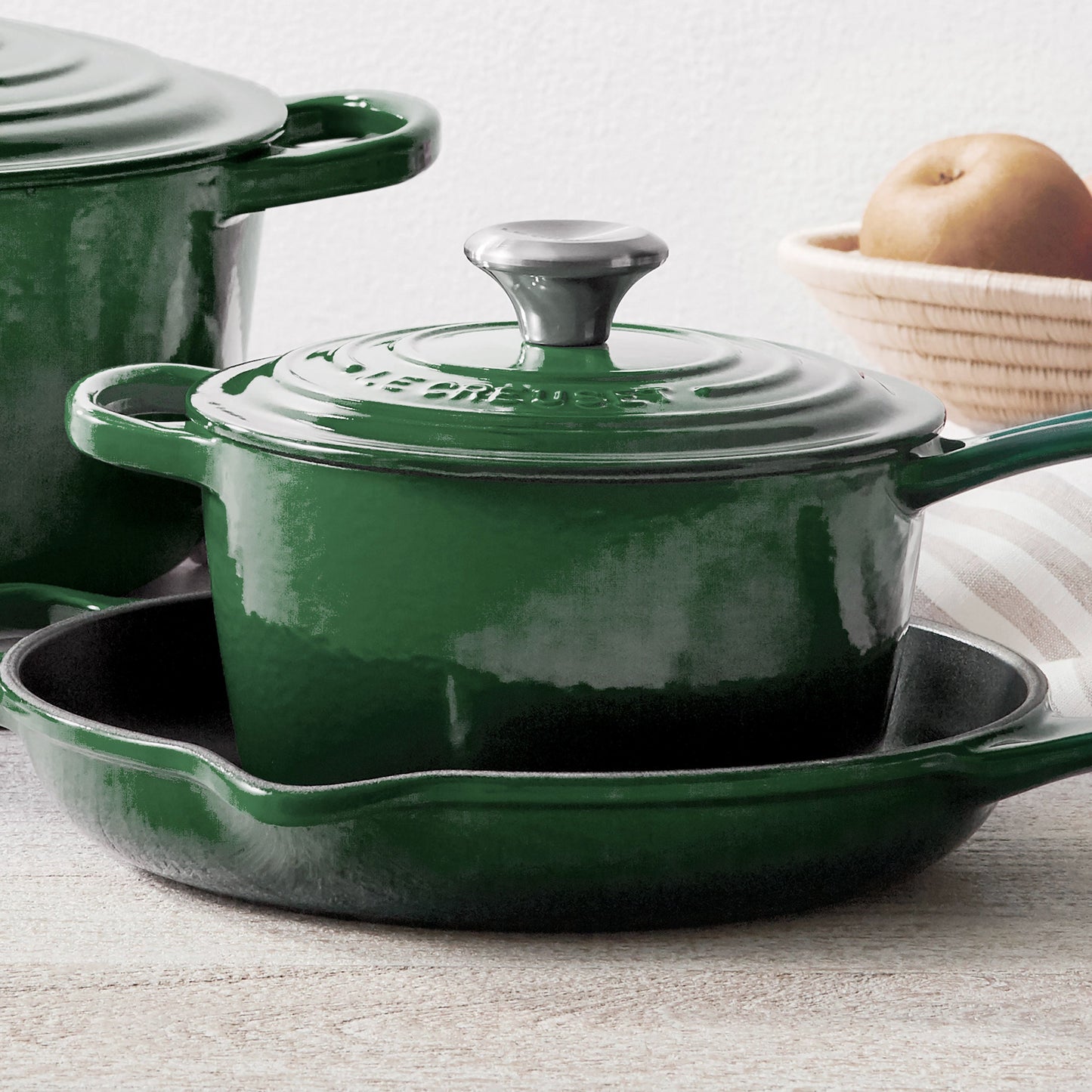 Signature Cast Iron 1.75-quart Artichaut Saucepan