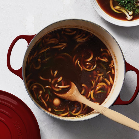 Signature Cast Iron 5.5-quart Rhone Round Dutch Oven