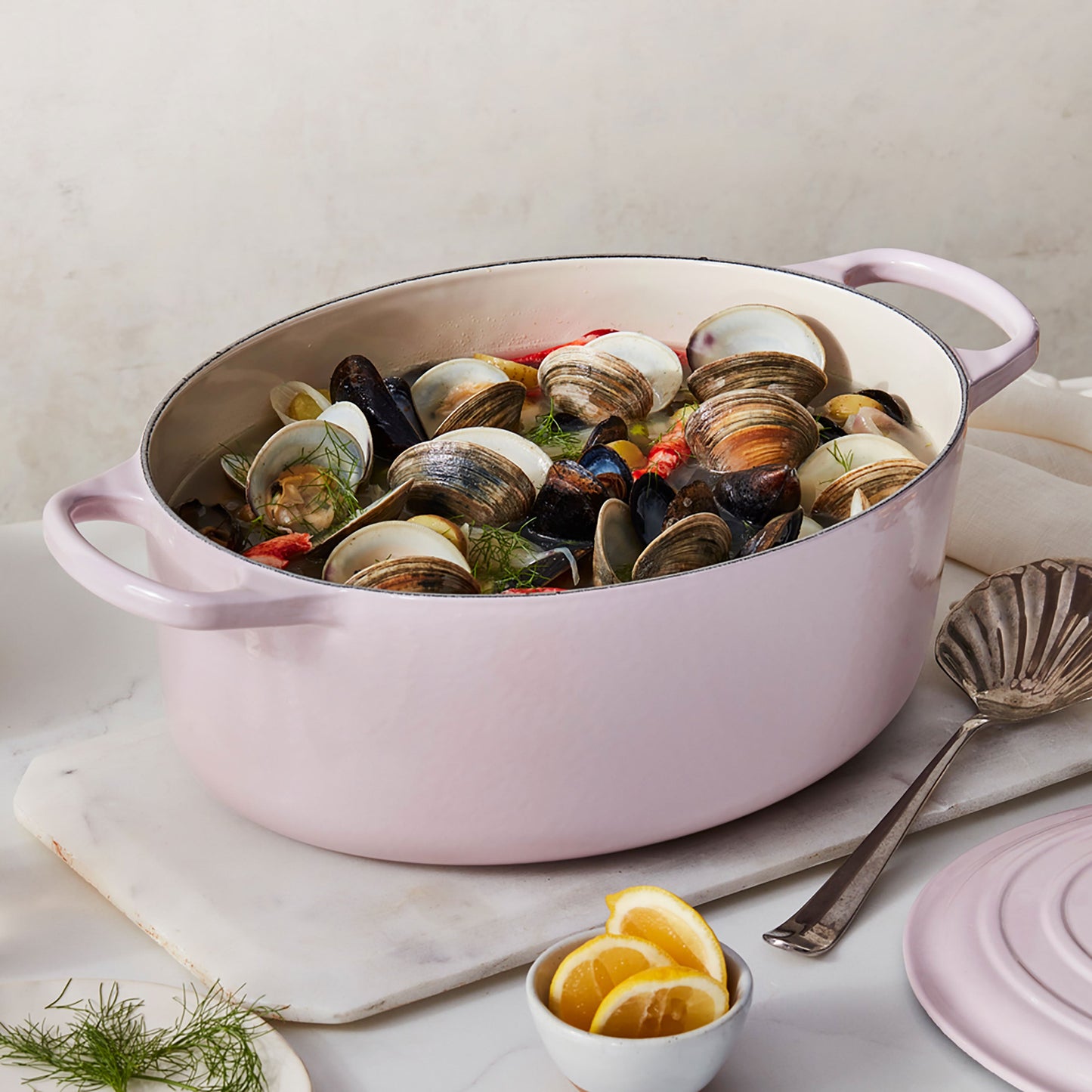 Signature Cast Iron 8-quart Shallot Oval Dutch Oven with Copper Knob