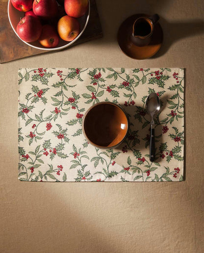 CHRISTMAS HOLLY PLACEMAT