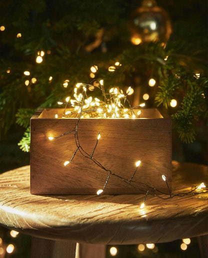 WIRE CHRISTMAS LIGHT STRAND