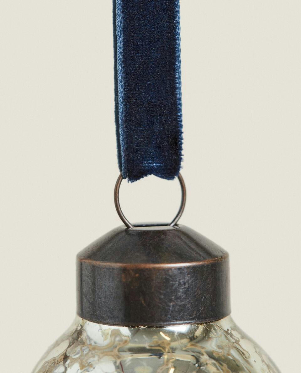 SHINY GLASS OVAL CHRISTMAS DECORATION