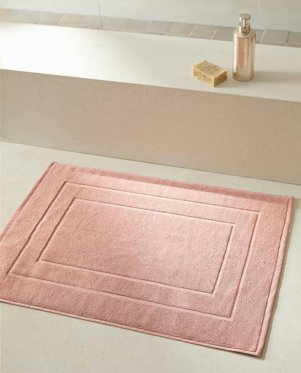 COTTON BATH MAT