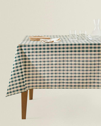 CHRISTMAS CHECK TABLECLOTH