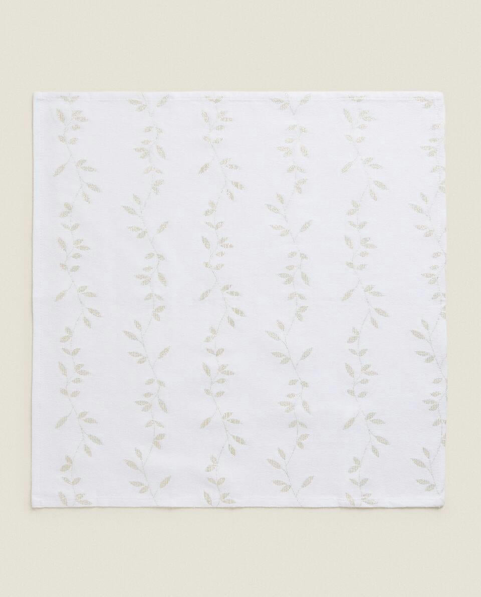 PACK OF CHRISTMAS LEAF COTTON NAPKINS (PACK OF 2)