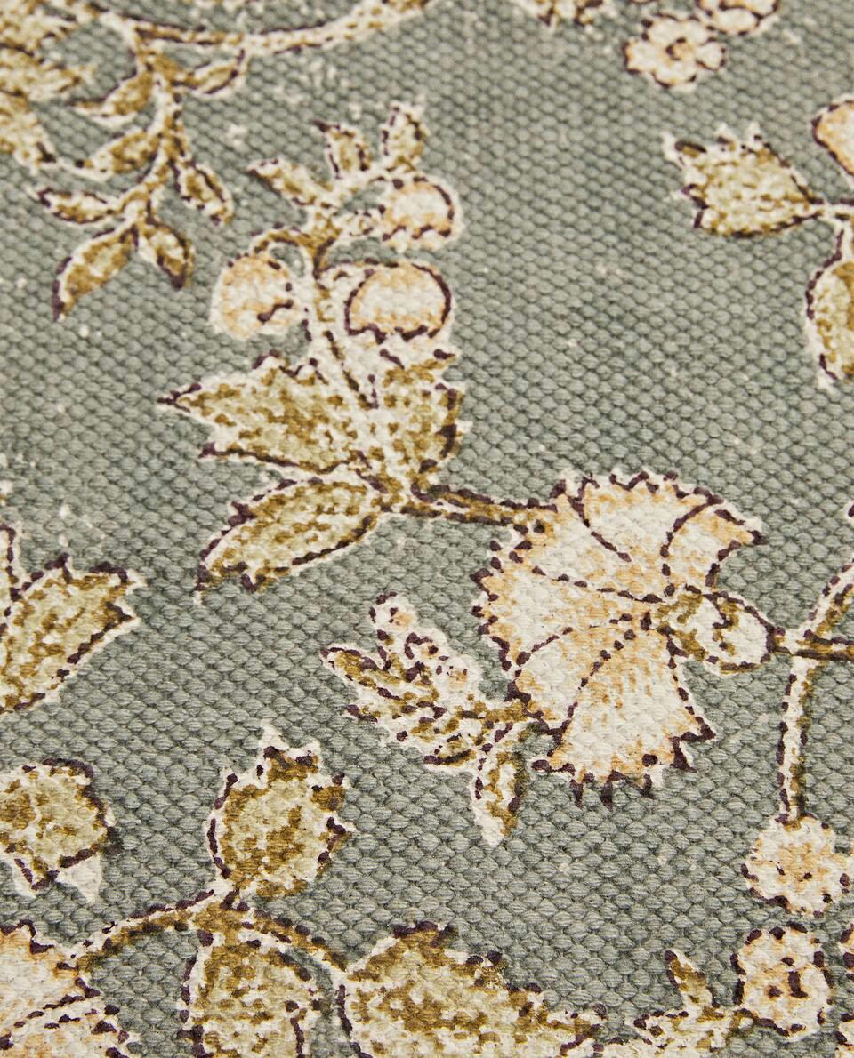FLORAL PRINT BLOCK RUG