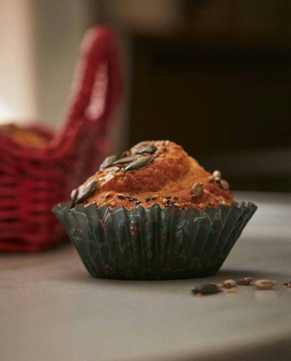 PACK OF CHRISTMAS PAPER CUPCAKE MOULDS (PACK OF 36)