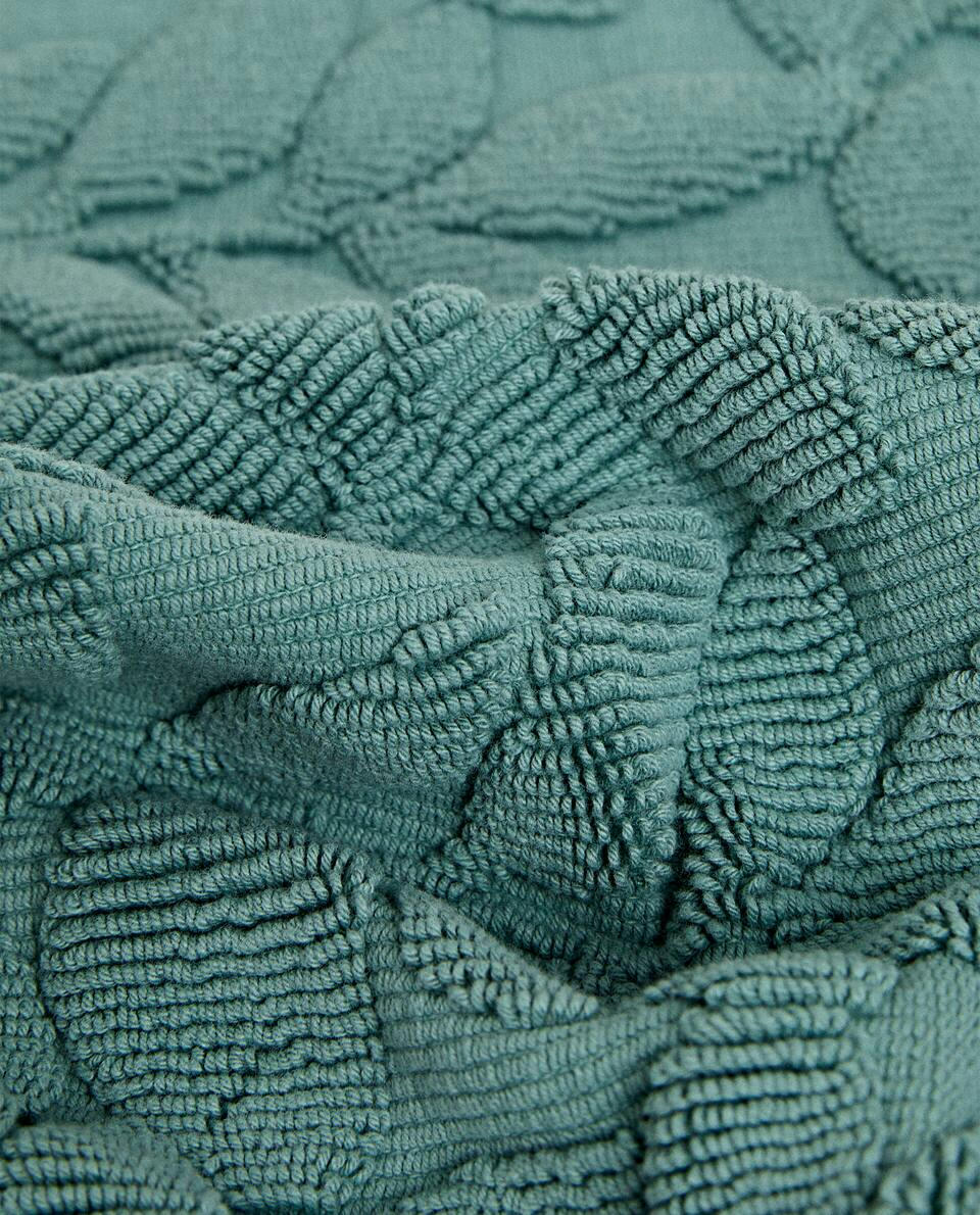 VEGETABLE JACQUARD BATH MAT