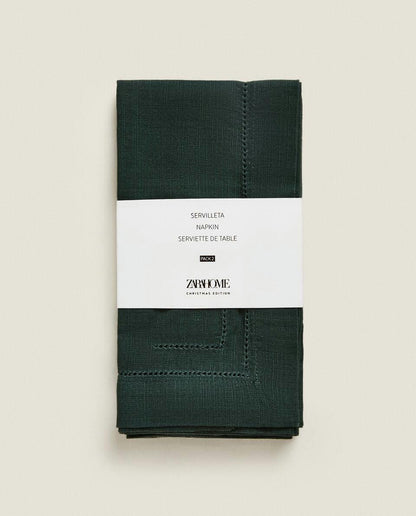 PACK OF HEMSTITCHED CHRISTMAS NAPKINS (PACK OF 2)