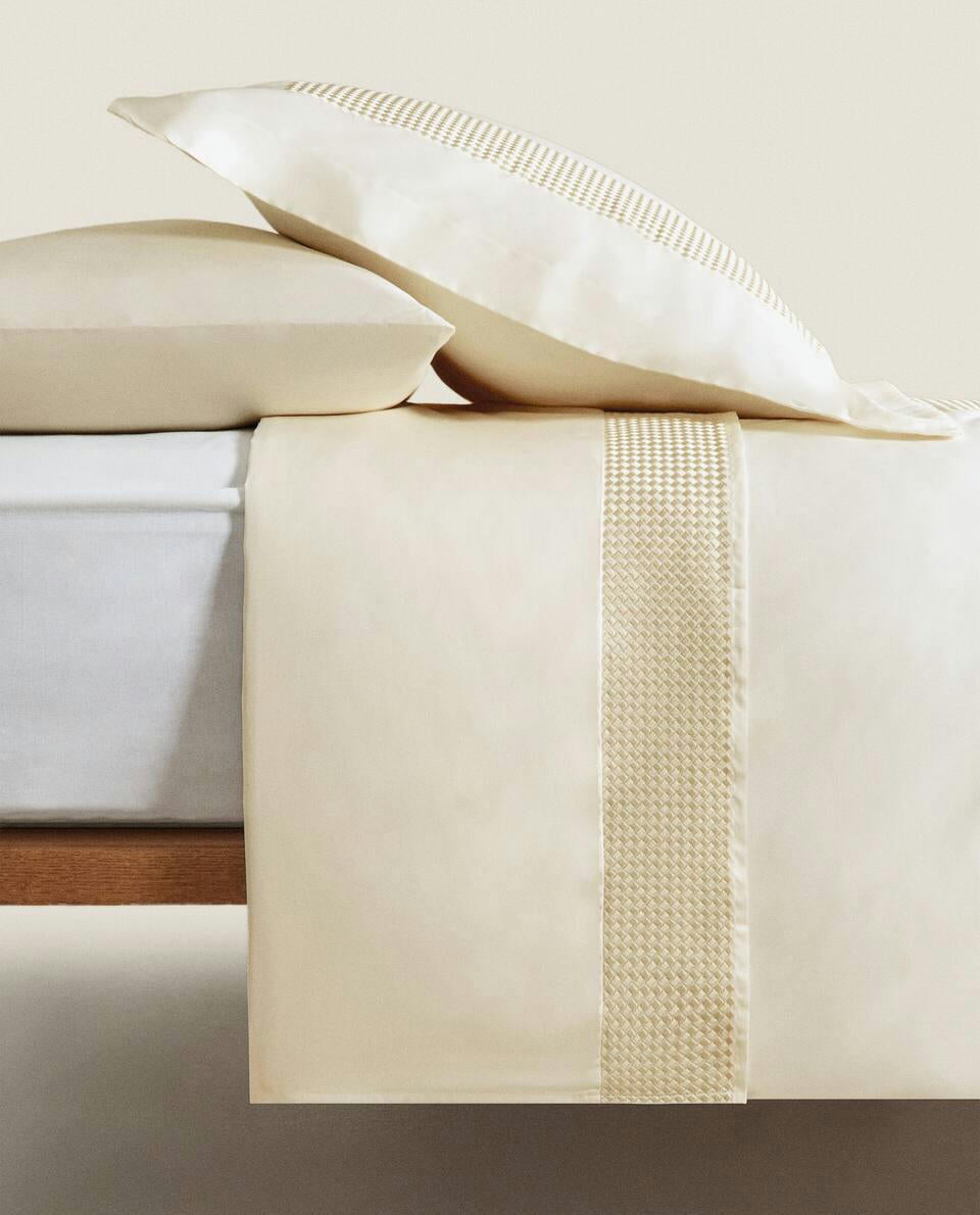 GEOMETRIC EMBROIDERED DUVET COVER