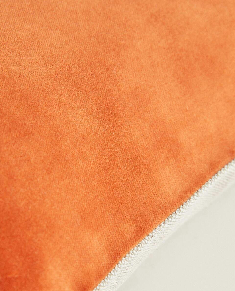 LINEN AND VELVET CUSHION COVER