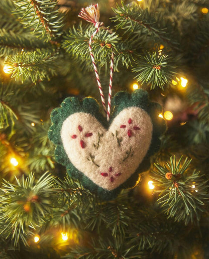 FELT HEART CHRISTMAS DECORATION